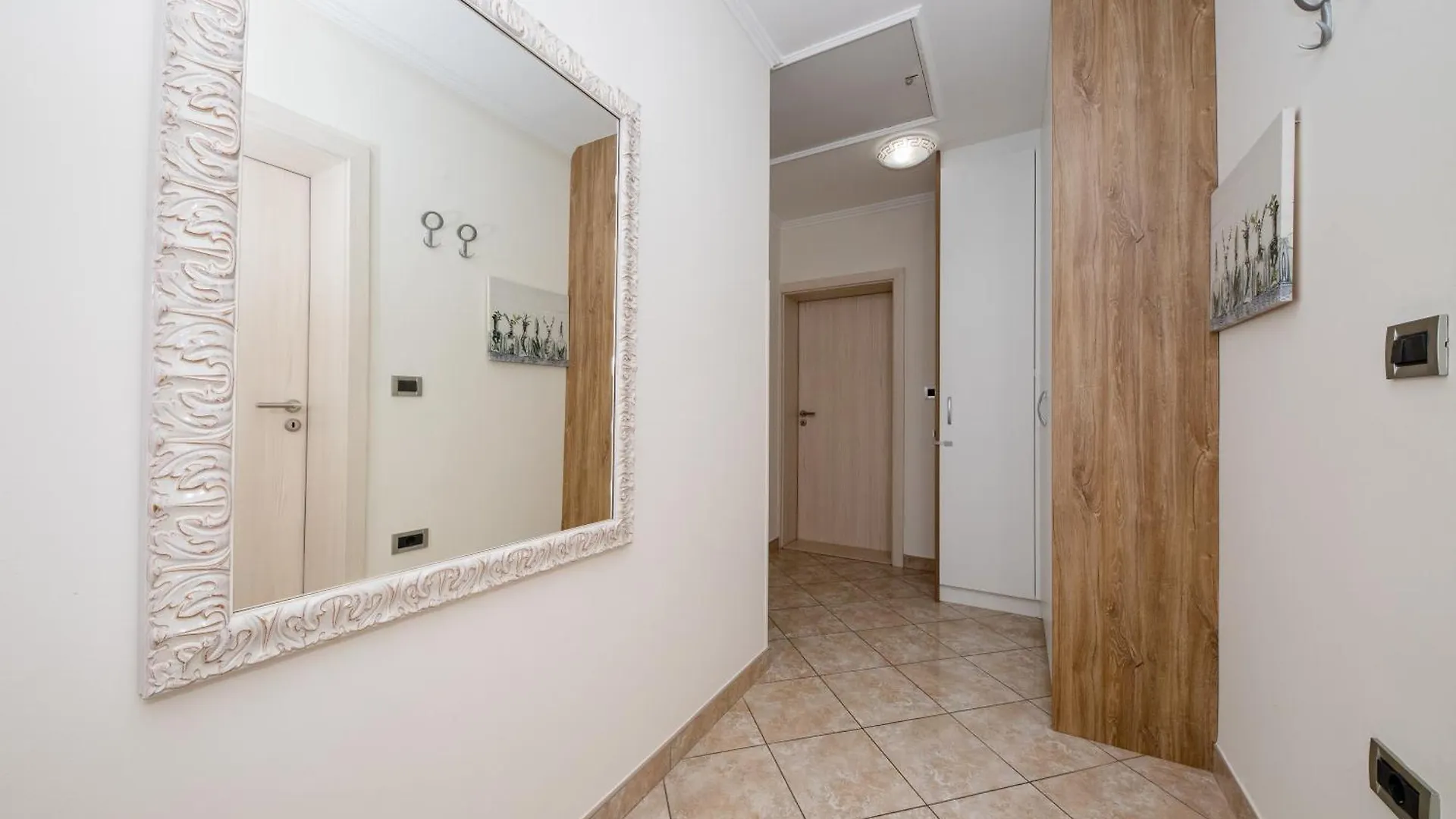 Ania Apartment Rab Town 0*,
